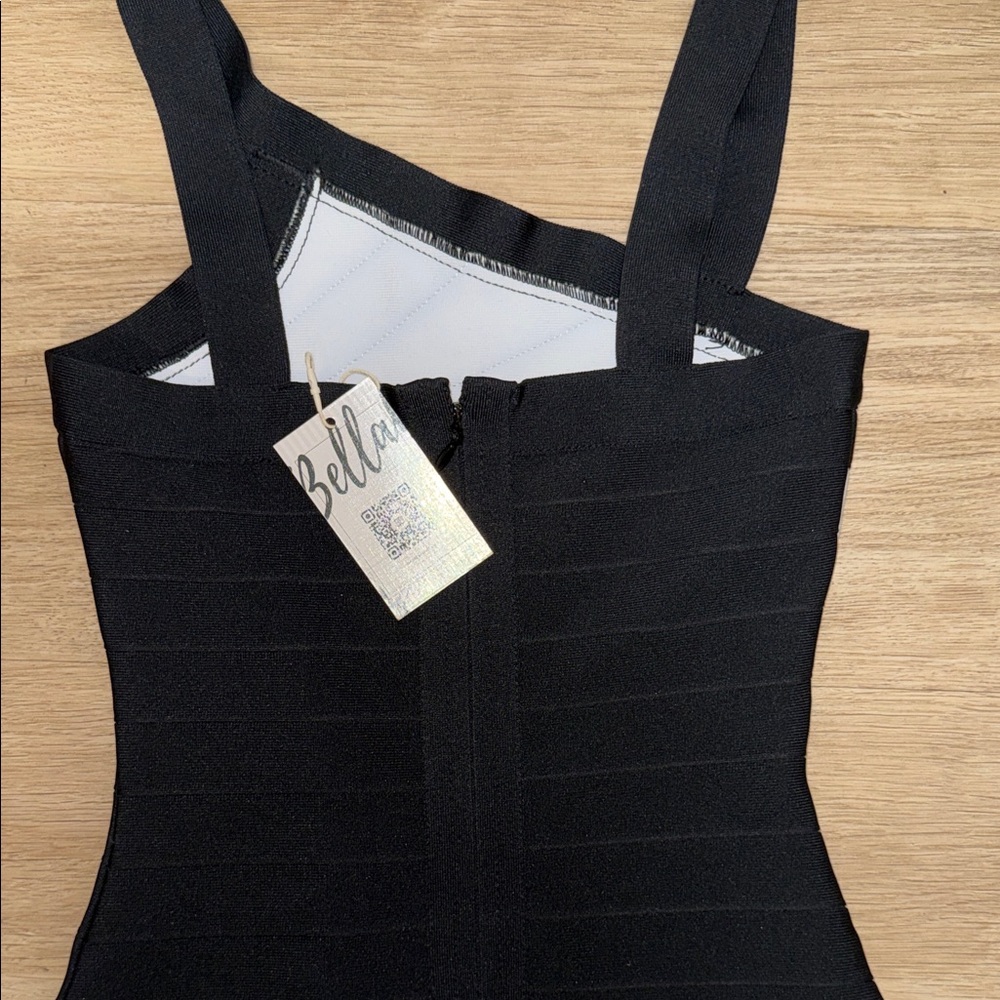 Black & White Sunburst Bodycon Mini Dress - Picture 4 of 5